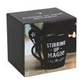 Stirring up Magic-kopp med skje