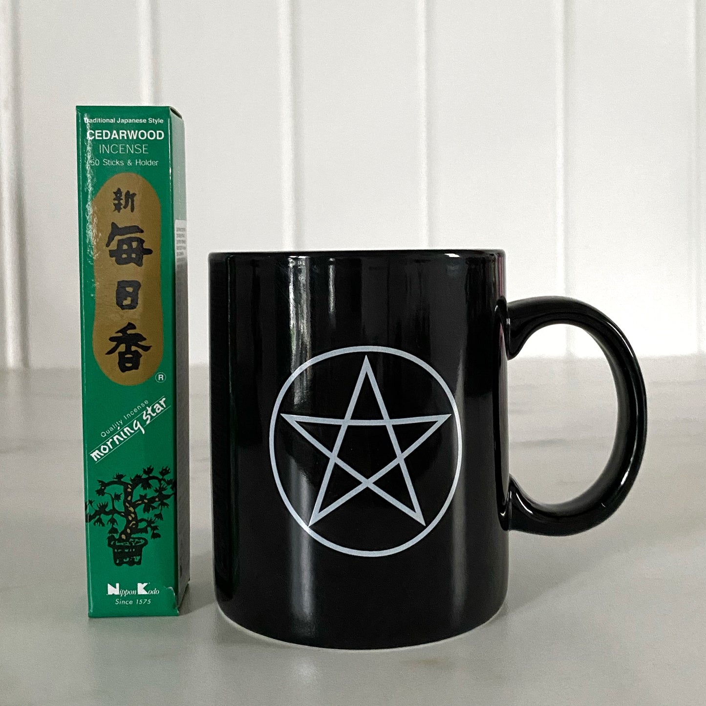 Høstkos: Krus med pentagram & Morning Star Cedarwood